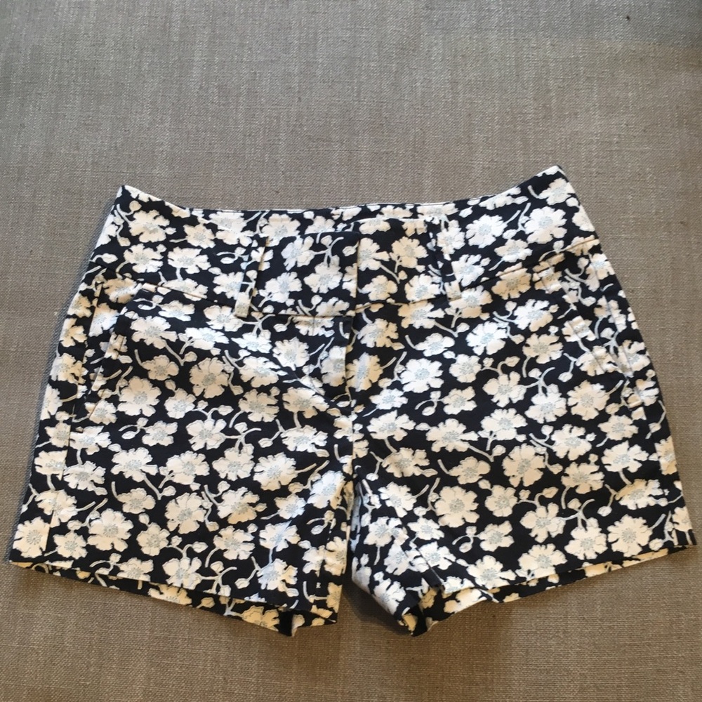 Ann Taylor floral shorts